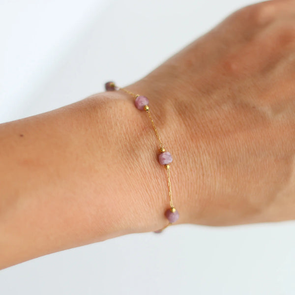 bracelet créateur chaine tourmaline rose porté