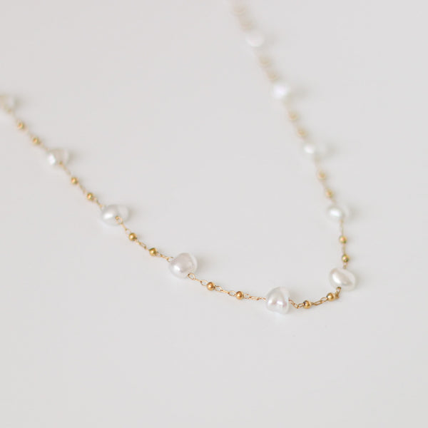 collier chaine perle nacre acier détails